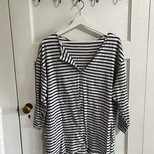 Storq maternity & nursing tunic size 4 (L/XL)